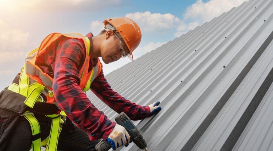 Professional gutter cleaning in Mantoloking, NJ